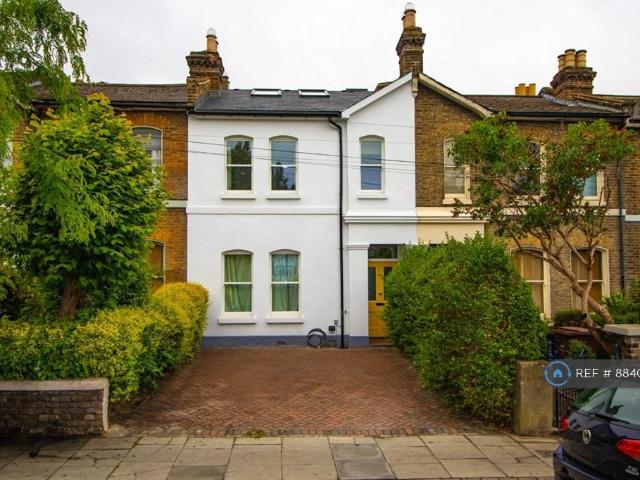 House for rent in Nunhead, Greater London