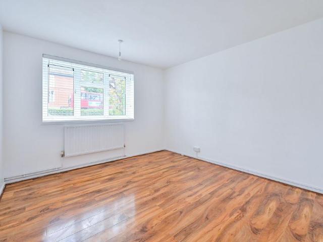 Apartment for rent in Nunhead, Greater London
