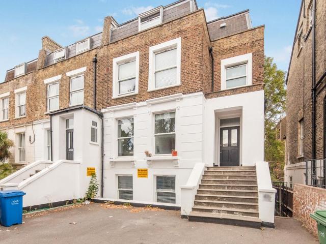 Apartment for rent in Nunhead, Greater London