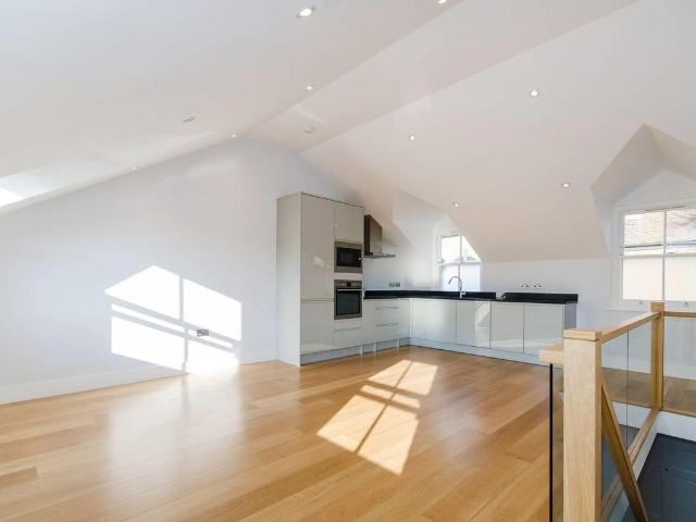 House for rent in London Borough of Ealing, Greater London