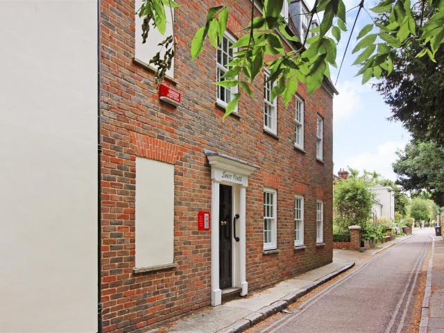 Apartment for rent in St. Mildred's, The Bridge