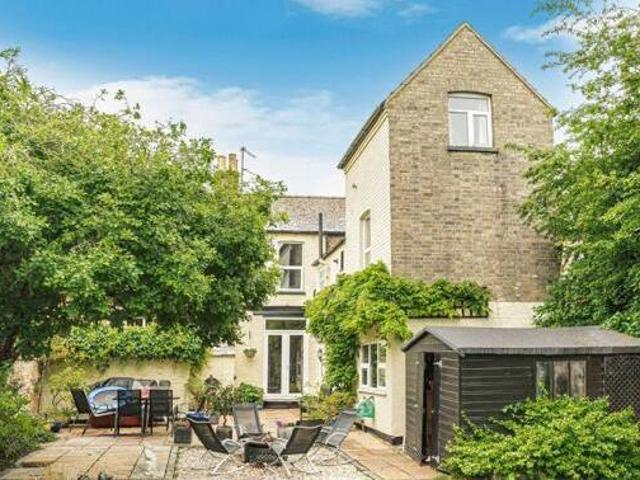 House for sale in Huntingdon