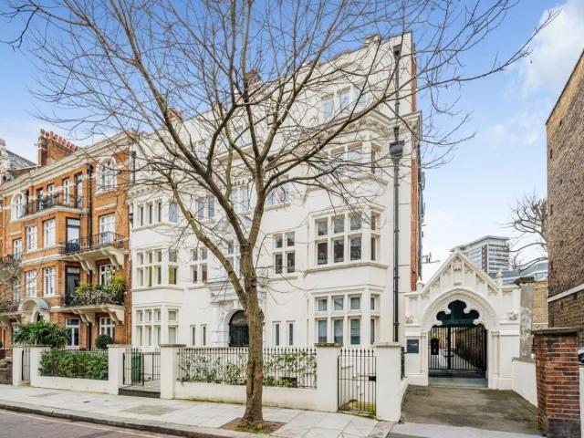 Apartment for rent in Paddington, Greater London