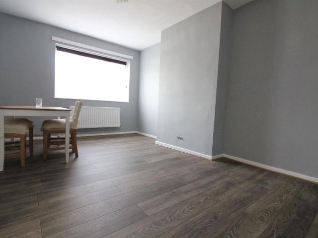 Apartment for rent in Yiewsley, Greater London