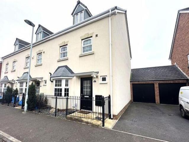 House for rent in Lyons, Greater London