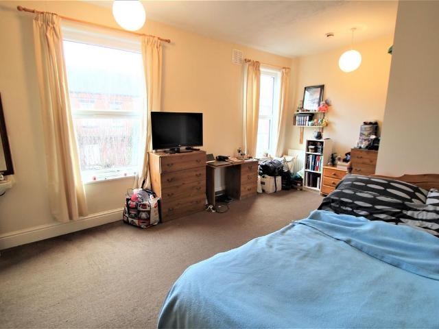 House for rent in Beckett Park, Headingley