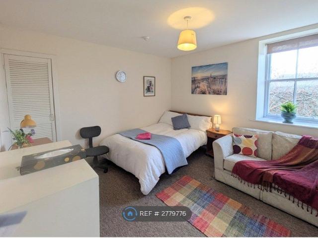Room for rent in Dumfries, Scotland