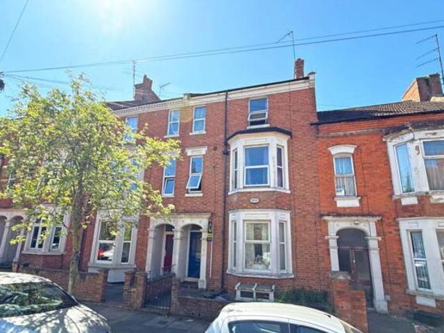 House for sale in Northampton, Northamptonshire