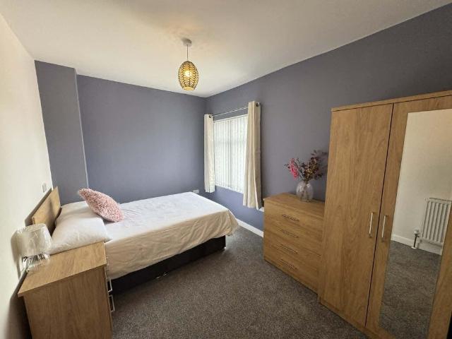 Room for rent in Yeovil, Somerset