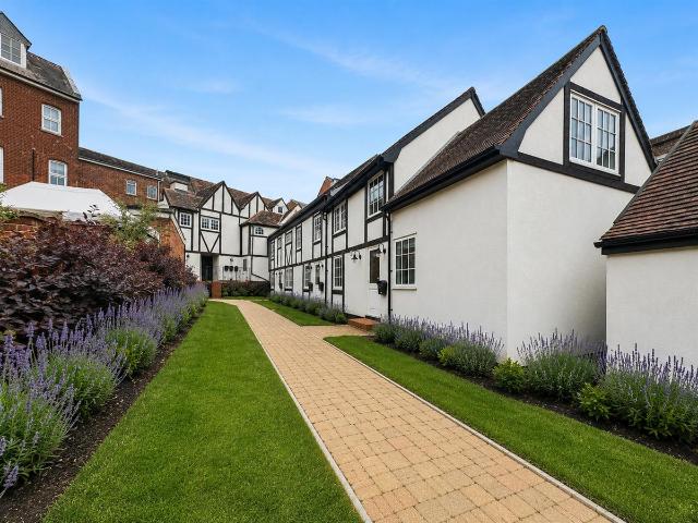 Apartment for rent in Bocking, Chipping Hill