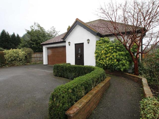 House for rent in Pouchen End, Hertfordshire