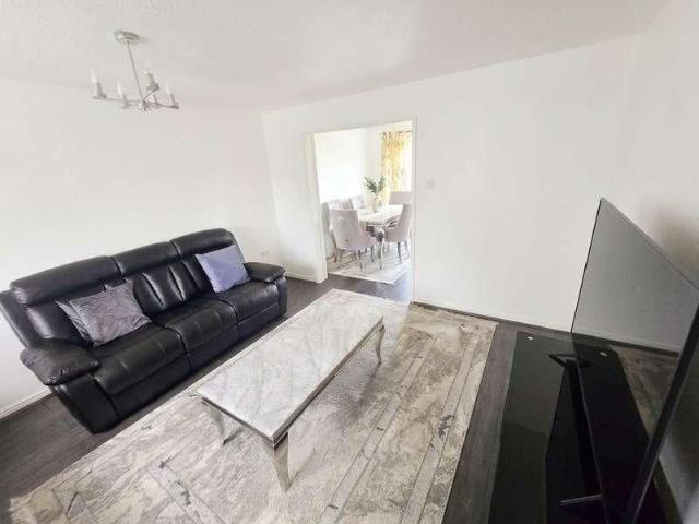 House for rent in Whitefield, Bury