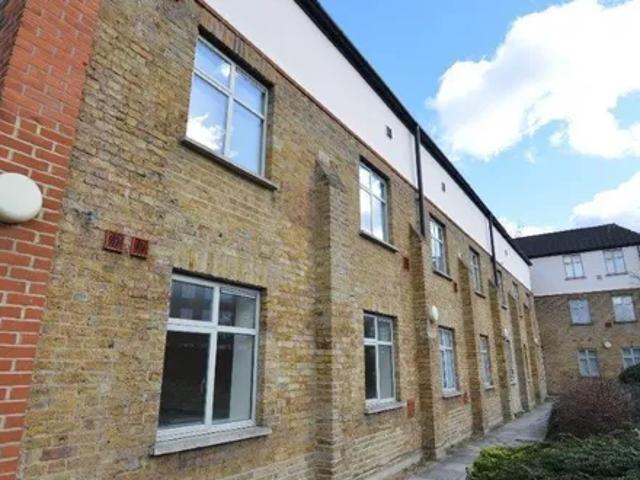 Apartment for rent in London Borough of Lewisham, Bell Green