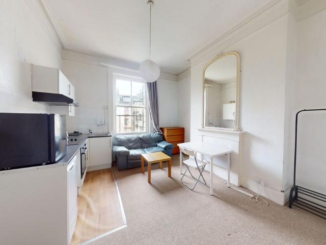 Studio for rent in Brunswick, Brighton & Hove
