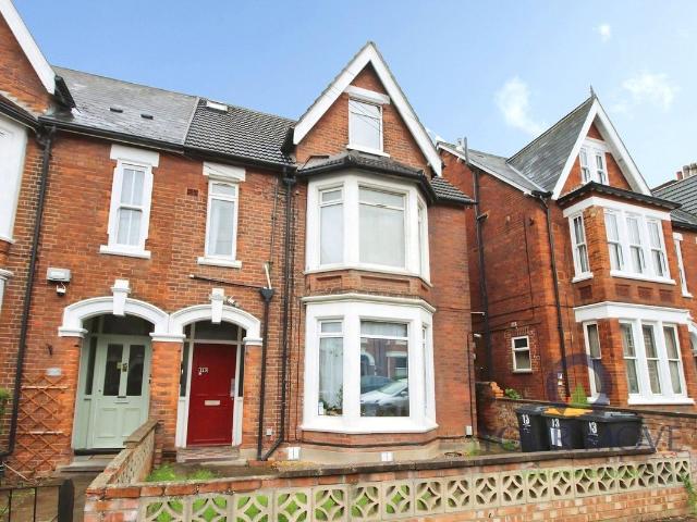 Apartment for rent in De Parys, Bedford