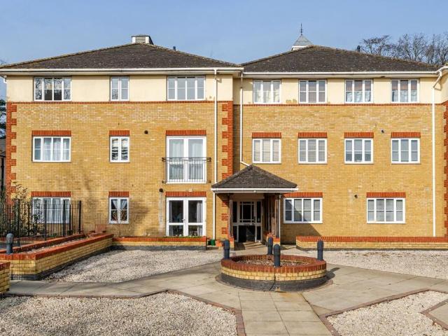 Apartment for rent in Camberley, Surrey Heath