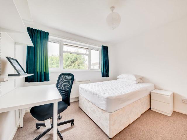 Apartment for rent in St. Dunstan's, The Bridge