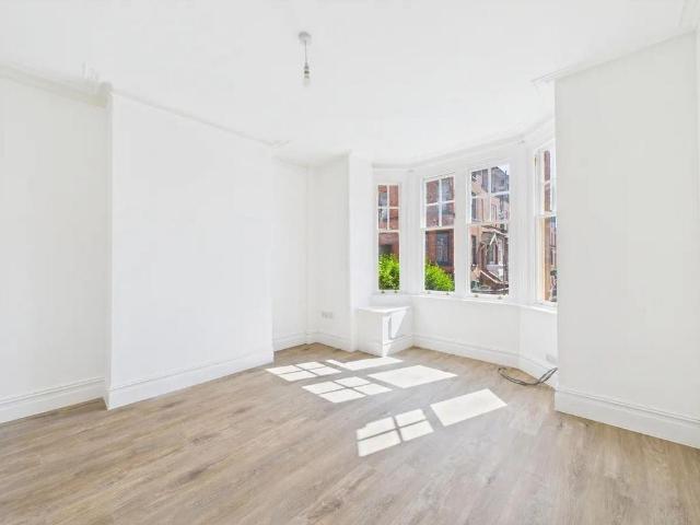 House for rent in Kings Barton, Gloucester
