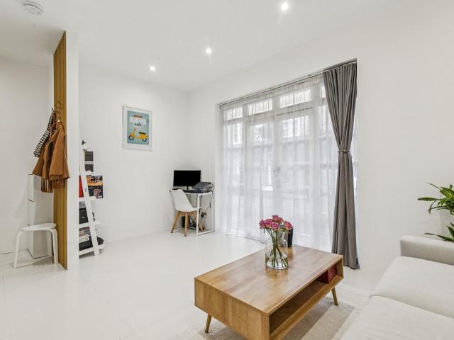 Apartment for rent in Paddington, Greater London