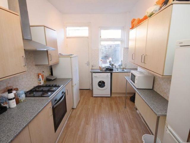 House for rent in Beckett Park, Headingley