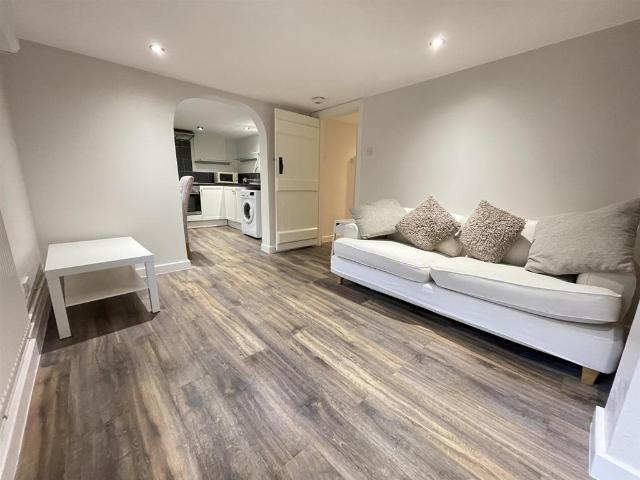 Apartment for rent in Headingley Hill, Headingley