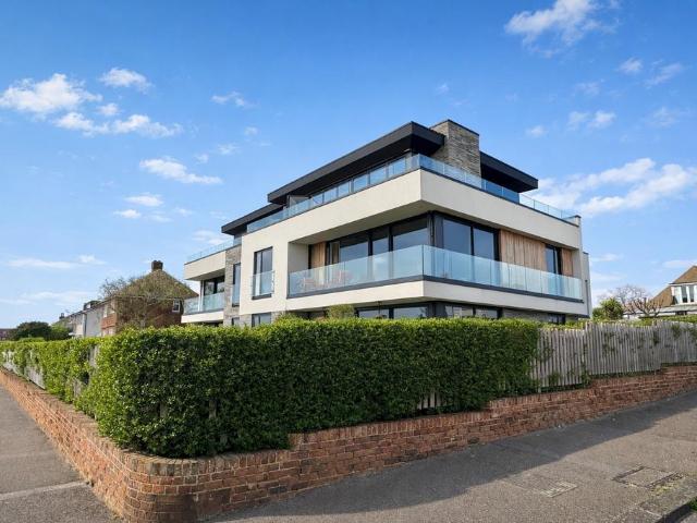 Apartment for rent in West Cliff, Acol