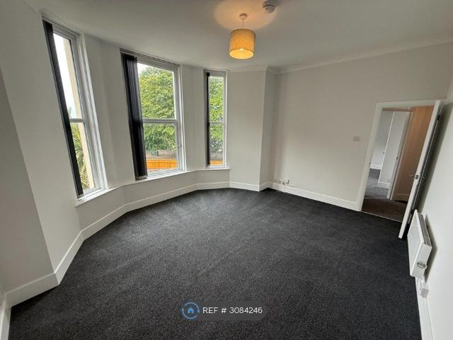Apartment for rent in Upton, Torquay