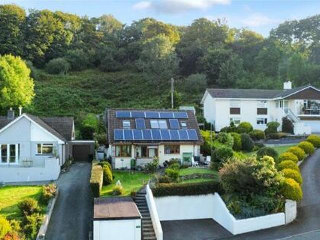 House for sale in Lamellion, Cornwall