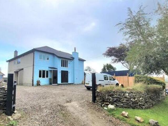 House for sale in Newquay, Cornwall