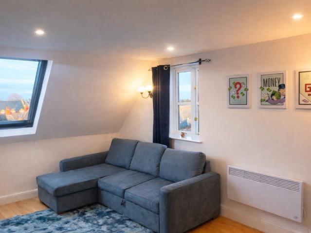 Apartment for rent in Newfoundpool, Old Wharf
