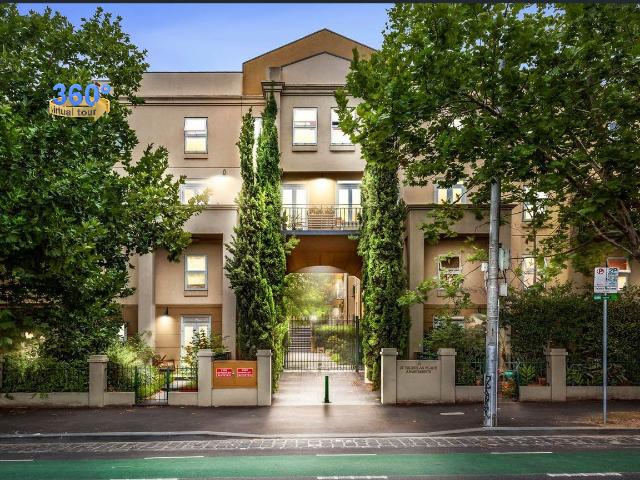 Apartment for rent in Carlton