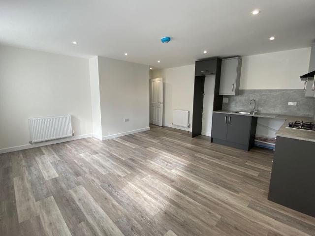 Apartment for rent in Rowner, Middlecroft