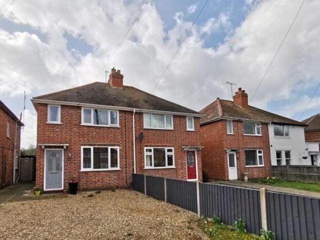 House for rent in Green Close, Warwickshire