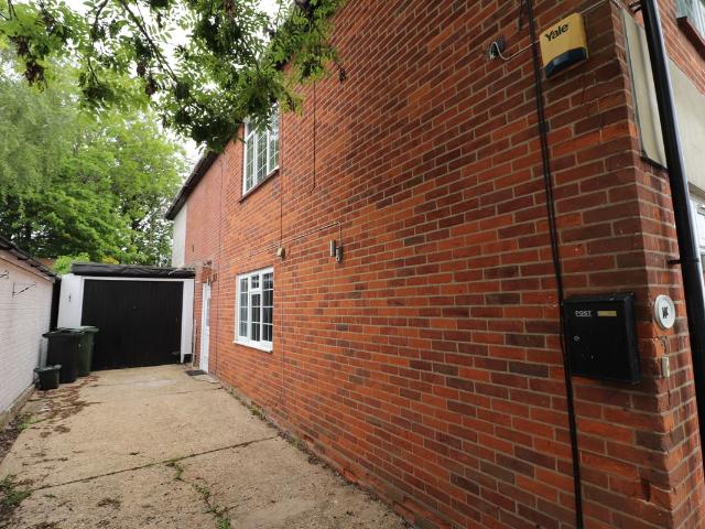 House for rent in Chipping Hill, Essex