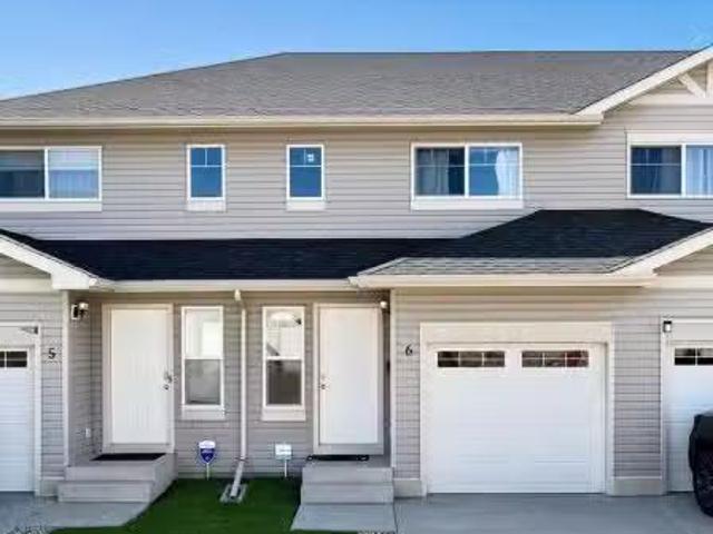 Condo for sale in Wedgewood, Alberta