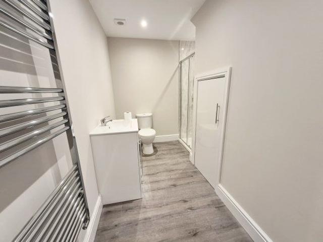 House for rent in Knuzden, Backburn