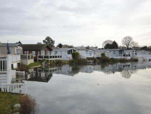 House for sale in Holland-on-Sea, Dale Hill