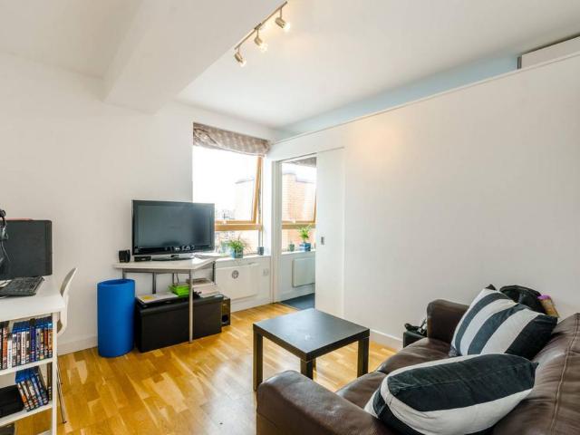 House for rent in Saint Pancras, Greater London
