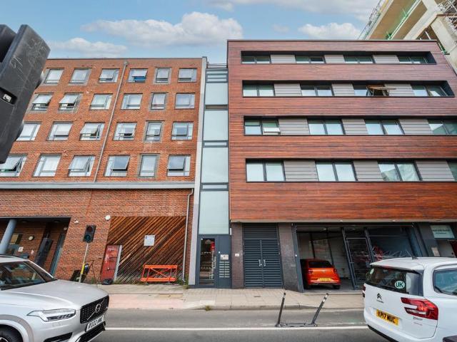 Apartment for rent in Saint Pancras, Greater London