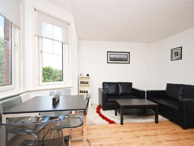Apartment for rent in Mapesbury, Greater London