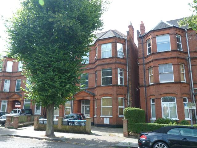 Studio for rent in Mapesbury, Greater London