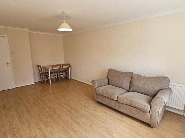 Apartment for rent in London Borough of Ealing, Greater London