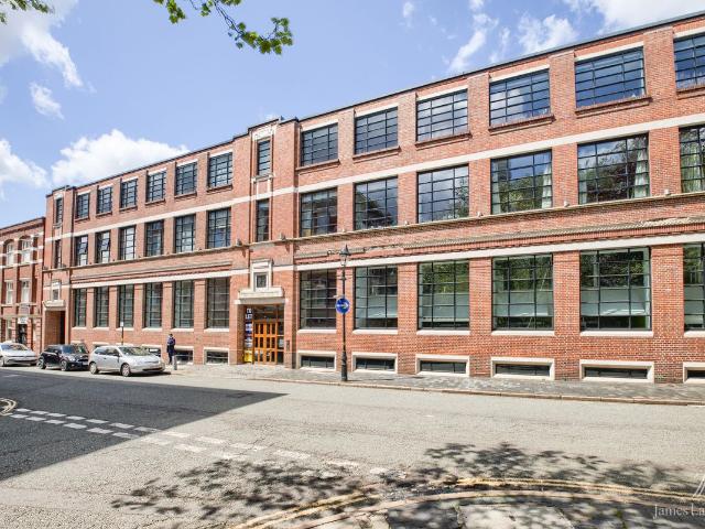 Studio for rent in Jewellery Quarter, West Midlands