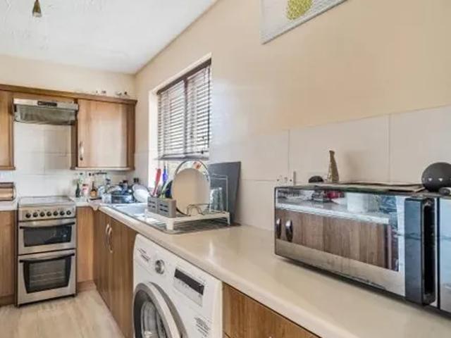 Apartment for rent in Bowes, Greater London