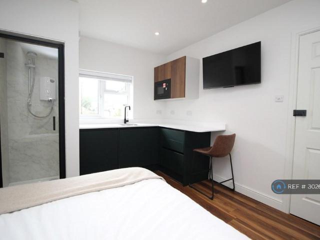 Apartment for rent in Golden Valley, Gloucestershire