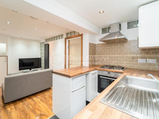Apartment for rent in Highbury, Greater London