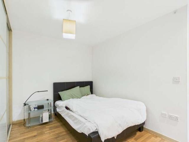 Studio for rent in Jewellery Quarter, Isle Of Man