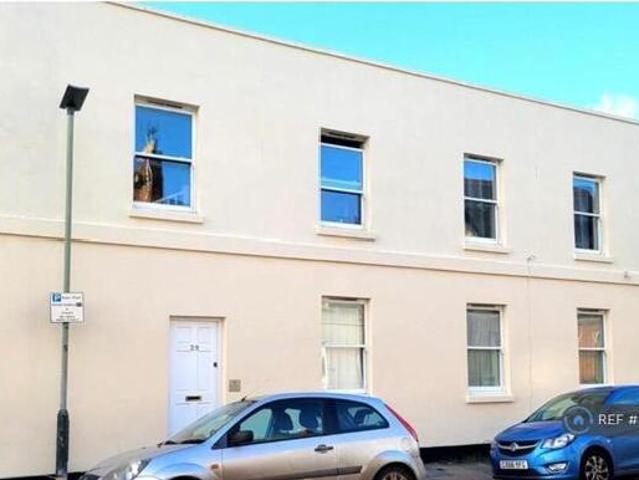 House for rent in Golden Valley, Gloucestershire