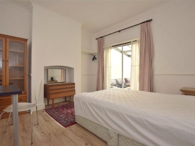 Room for rent in Golden Valley, Gloucestershire