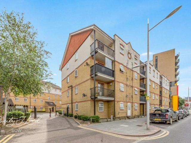 Apartment for rent in Bromley-by-Bow, Poplar Grove